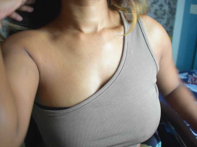 Фотографии indianpriya 500 tokens for pvt and c2c | deep fingering | squirt show in private |55 tk , 77 tk help me squirt on ultra high #asian #indian
