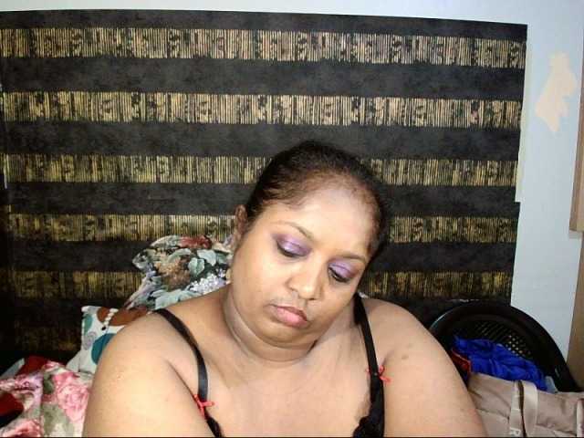 Скриншоты трансляции Indiantasha