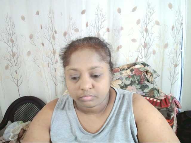 Скриншоты трансляции Indiantasha