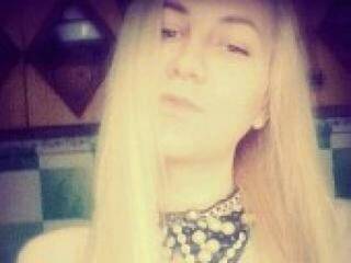 Эротический видеочат intrizheenn