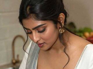 Эротический видеочат IqraQueen