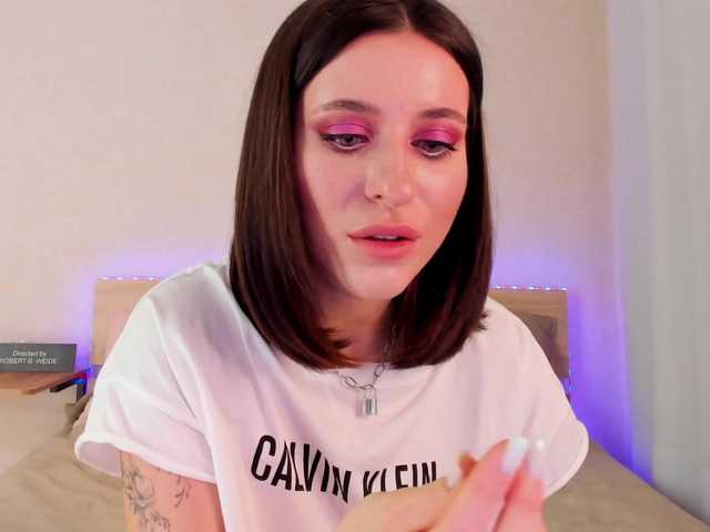 Скриншоты трансляции baby1moretime