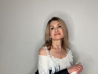 Эротический видеочат IsabellaExperienced