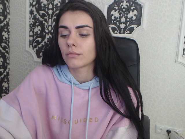 Скриншоты трансляции IsabelStars