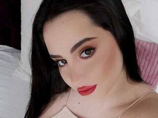 Эротический видеочат Isadorasweet