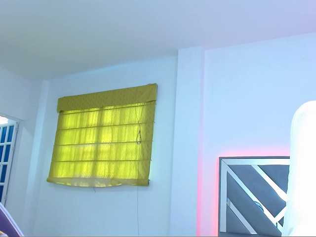 Скриншоты трансляции IsaPetite1