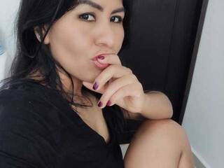 Эротический видеочат Izzyfire