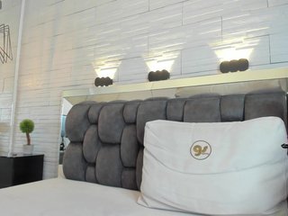 Эротический видеочат JadeHeartt