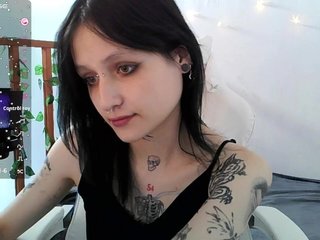 Эротический видеочат EsterErdmond