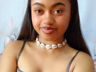 Эротический видеочат Jarinah