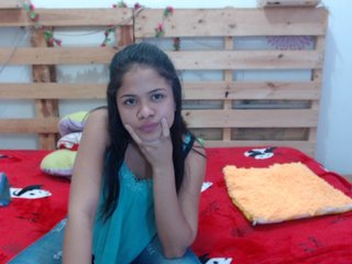 Фотографии jenifer-00 guys I'm new, come and support me ! naked goal and you show ass!