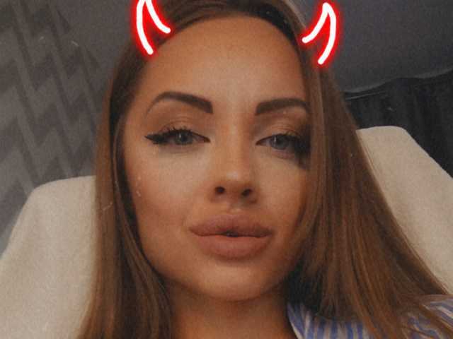 Фотография профиля _JenniferBomb