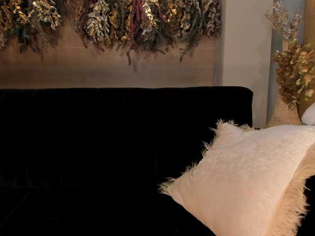 Скриншоты трансляции JessieDaniels