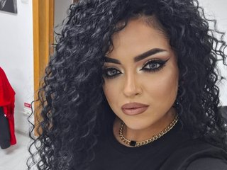 Эротический видеочат JessycaNoir