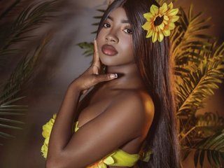 Эротический видеочат JessyHott