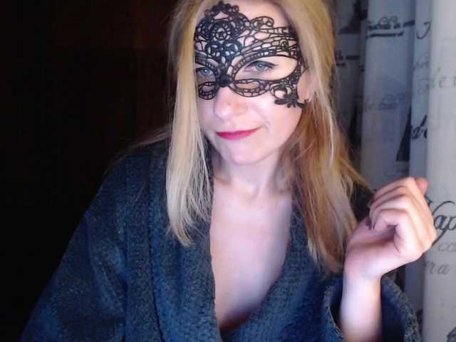 Скриншоты трансляции JoanFoxy