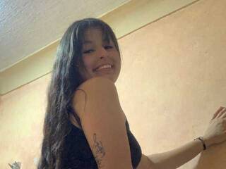 Эротический видеочат Joyce-Rosse