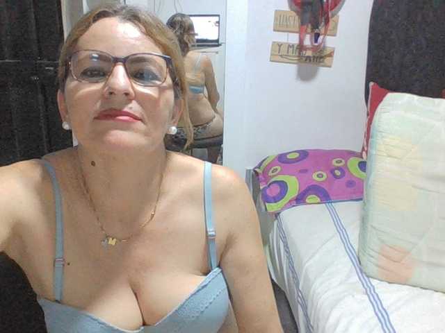 Скриншоты трансляции JuanitaWouti