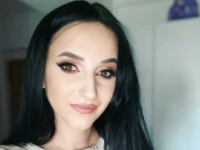 Фотография профиля Julia-Jae