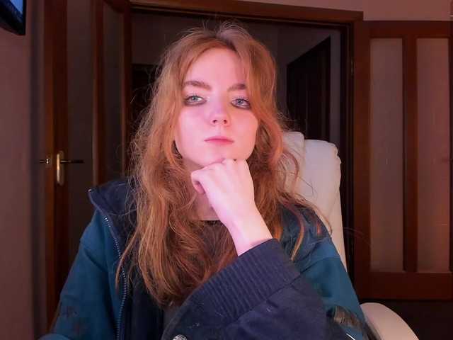 Скриншоты трансляции JuliaJuly