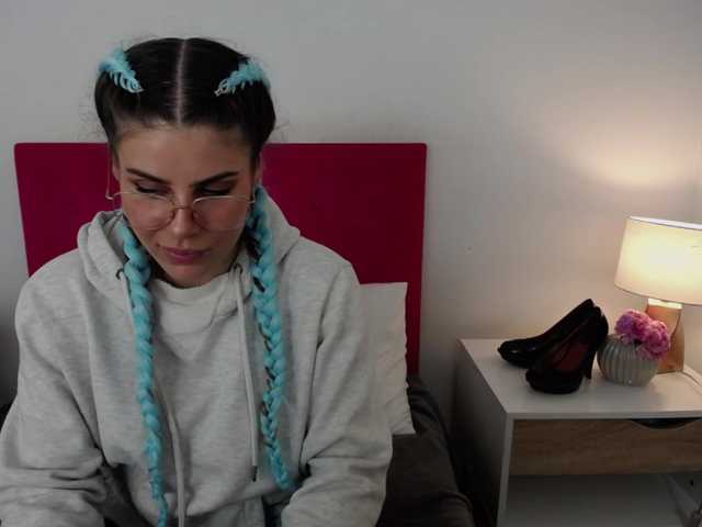 Скриншоты трансляции JuliaHonest