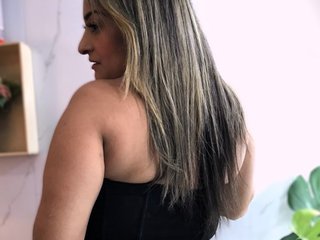 Эротический видеочат Julietacollins