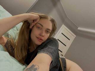 Эротический видеочат HollyGolightly