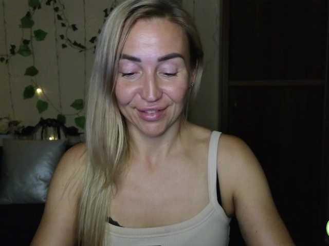 Скриншоты трансляции Jullyblondkiss