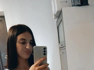 Эротический видеочат JussyFerggie