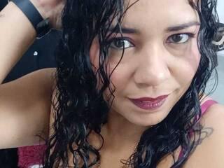 Эротический видеочат kairahot