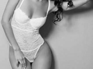 Эротический видеочат kamyllaa