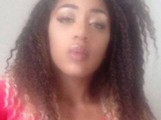 Эротический видеочат KaraJewel