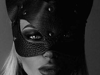 Эротический видеочат Karalinaa