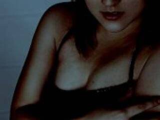 Эротический видеочат kari877