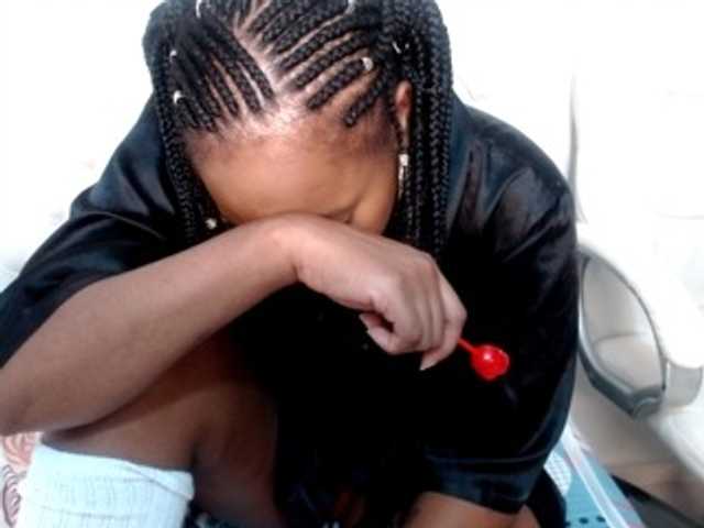 Скриншоты трансляции Karlamore