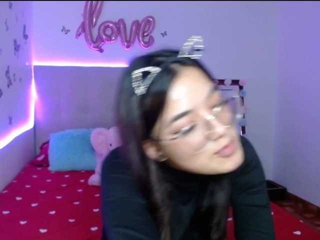 Скриншоты трансляции Karlett-Moon