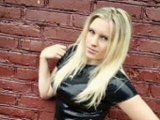 Эротический видеочат karollinaa