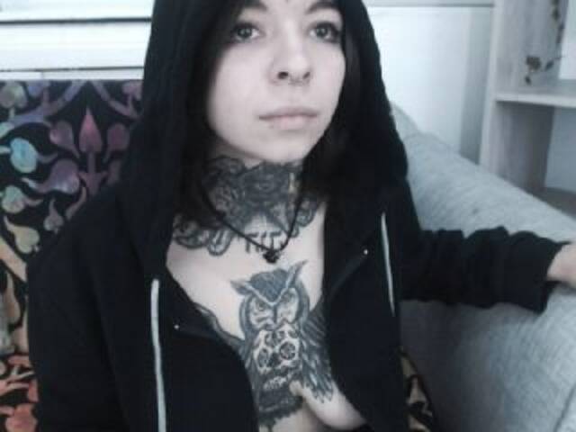 Скриншоты трансляции karoumoonx