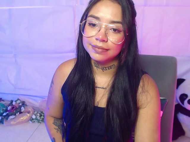 Скриншоты трансляции KateeMoore