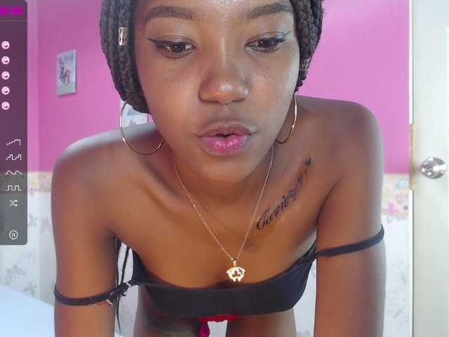 Скриншоты трансляции KathlenRojas