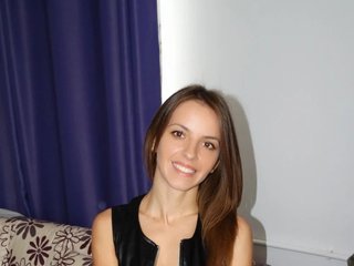 Эротический видеочат MissJoliSourire
