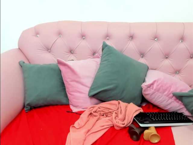 Скриншоты трансляции KattyWalters