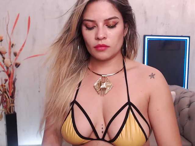 Скриншоты трансляции KatyEvans