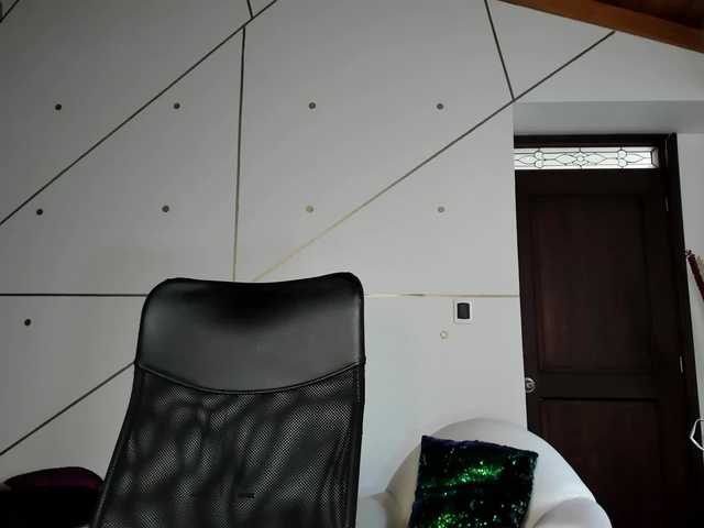 Скриншоты трансляции KatyEvans