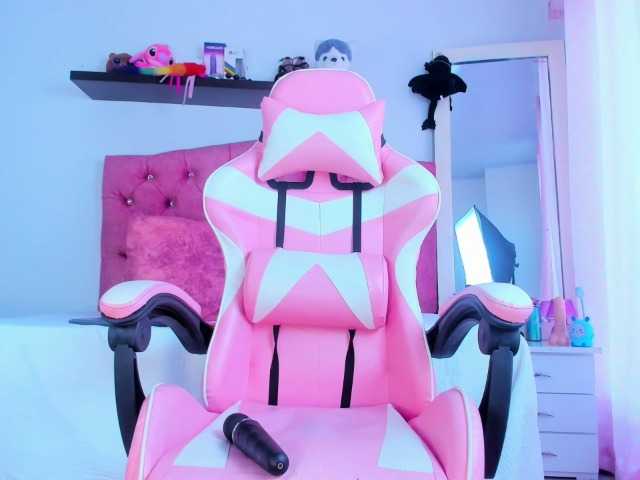 Скриншоты трансляции KeidyWilliams