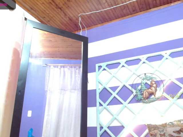 Скриншоты трансляции kellythomson