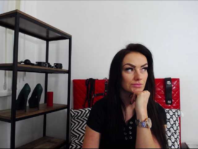 Скриншоты трансляции KelseyBeauty