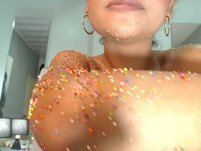 Фотографии kendallanders wellcome guys,who wants to try some of this delicious candy? fuck hard this candy at goal @599// #sexy #fingering #candy #amateur #latina [499 tokens remaining] [none]599