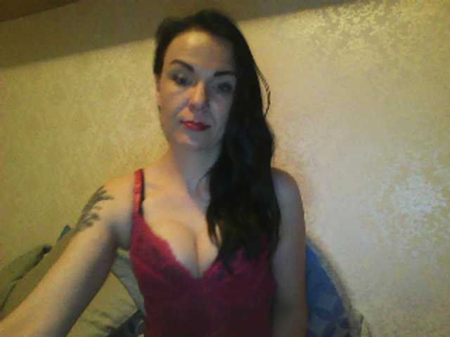 Скриншоты трансляции KendallLUXE