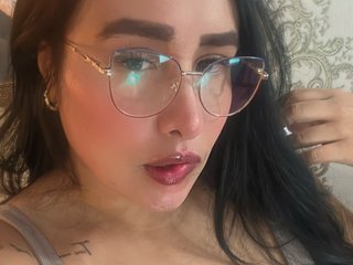 Эротический видеочат KendyLoveLans